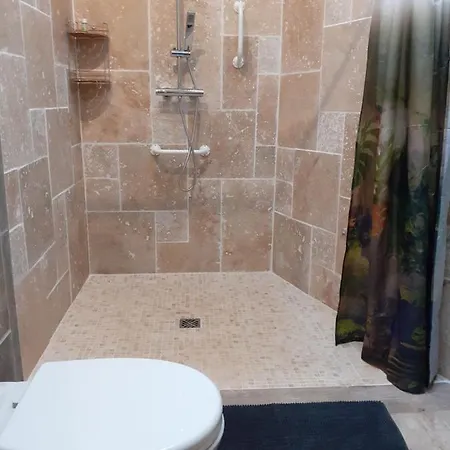 Bed and Breakfast Domaine Du Pompinaud Accessible Pmr