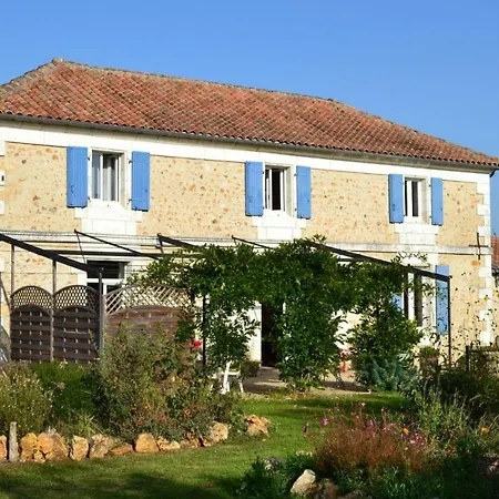 Couette-café Domaine Du Pompinaud Accessible Pmr *